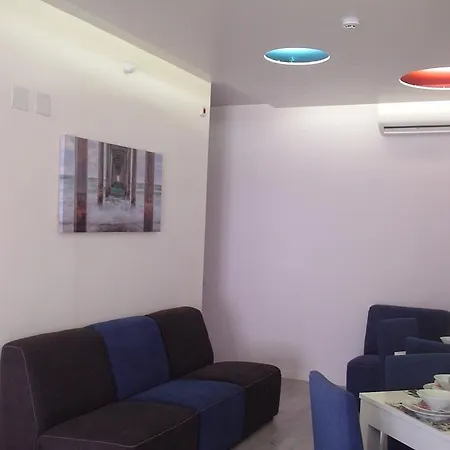 Inn-chiado Restauradores Prime 2* Лиссабон